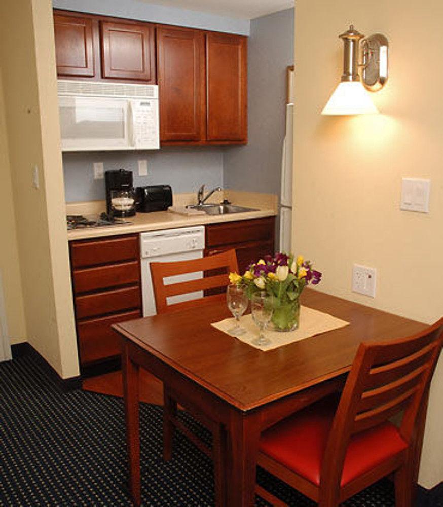 Residence Inn By Marriott Boston Harbor On Tudor Wharf מראה חיצוני תמונה